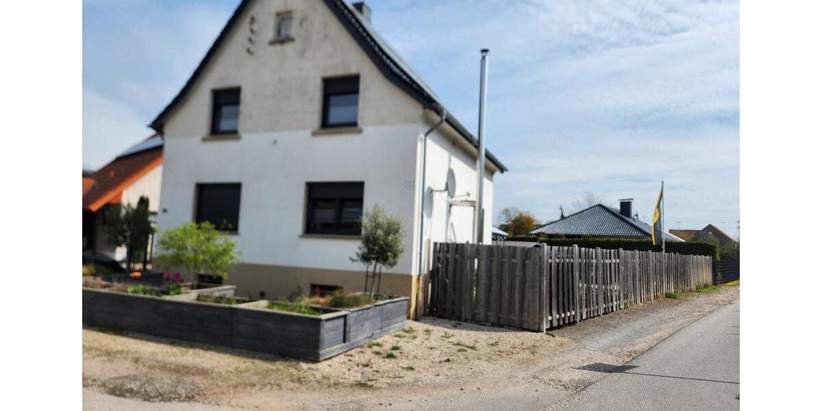 Einfamilienhaus Lage - 4.5 Zimmer, 145 m&sup2;, 449.000&euro; | Angebot:26351633