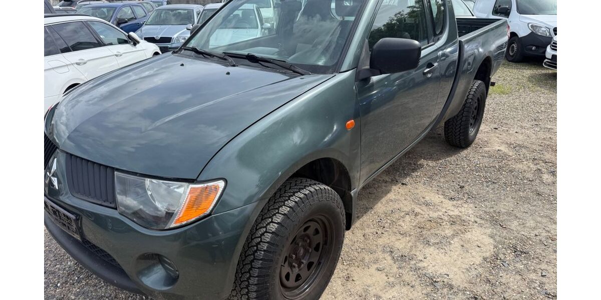 Mitsubishi L200 182.300 km 5.990 &euro; Rötgesbüttel 38531