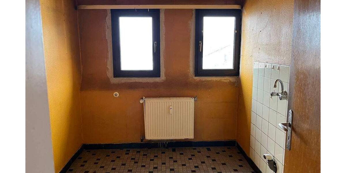 renov.bedürftige Eigentumswohnung in Landstuhl-Stadt 4 zimmer