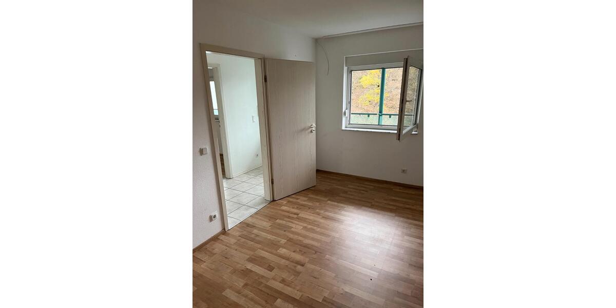 Etagenwohnung Wiehl - 3 Zimmer, 58 m&sup2;, 180.000&euro; | Angebot:27230760
