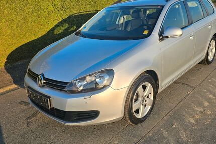 VW Golf 205.000 km 2.600 &euro; Lautert 56355