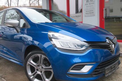Renault Clio 72.500 km 8.950 &euro; Solingen 42697