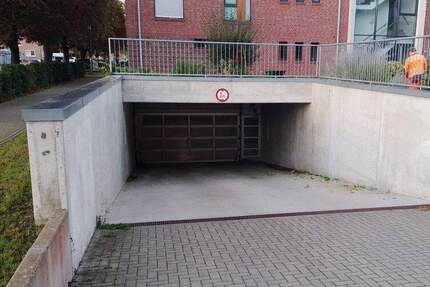 Provisionsfrei! Tiefgaragenstellplätze in zentraler Lage von Leer zu verkaufen zimmer