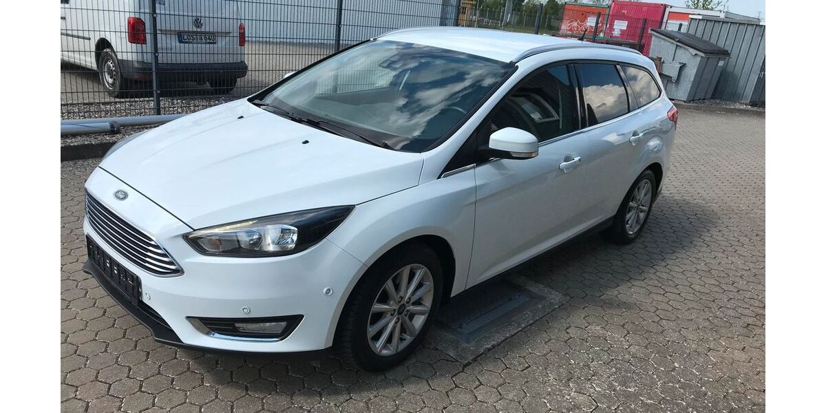Ford Focus 124.500 km 8.389 &euro; Broderstorf / Rostock 18184