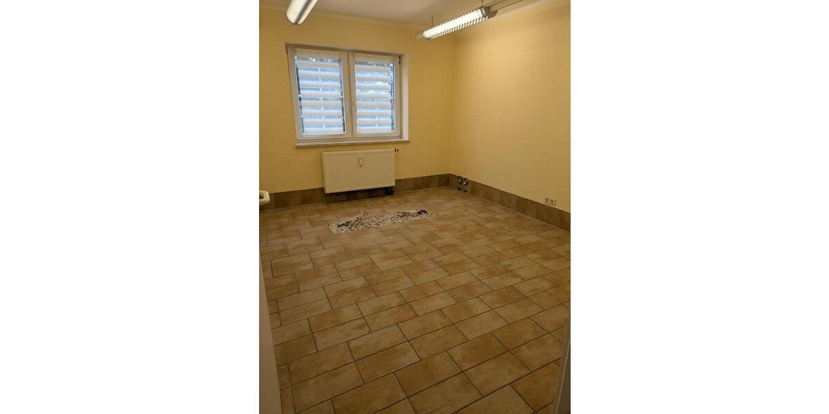 Einfamilienhaus Hettstedt - 15 Zimmer, 345 m&sup2;, 239.000&euro; | Angebot:27081723
