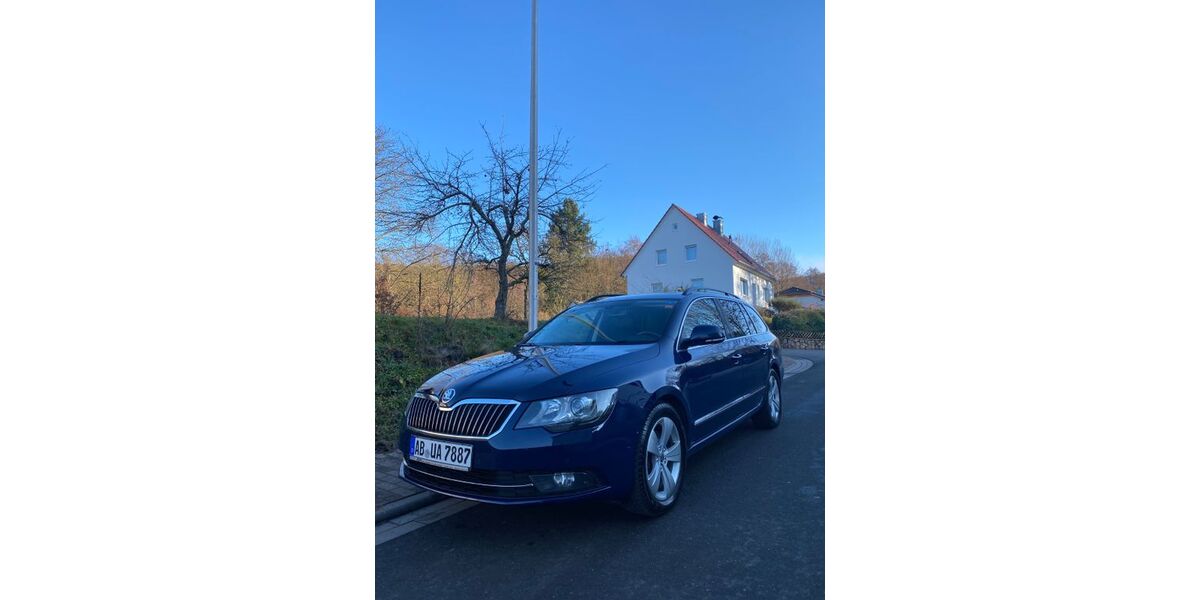 Skoda Superb 306.000 km 6.950 &euro; Sommerkahl 63825