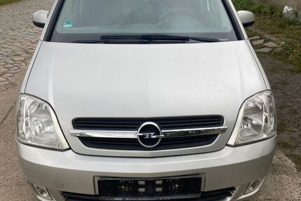 Opel Meriva 106.000 km 2.499 € Berlin 13055