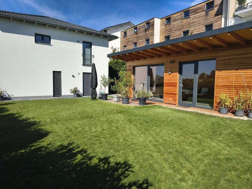 Haus zum Kaufen in Ruhstorf a.d.Rott 889.000 € 205 m²