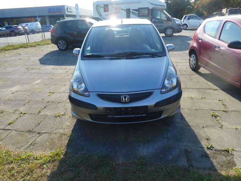Honda Jazz 157.000 km 3.280 € Bardowick 21357