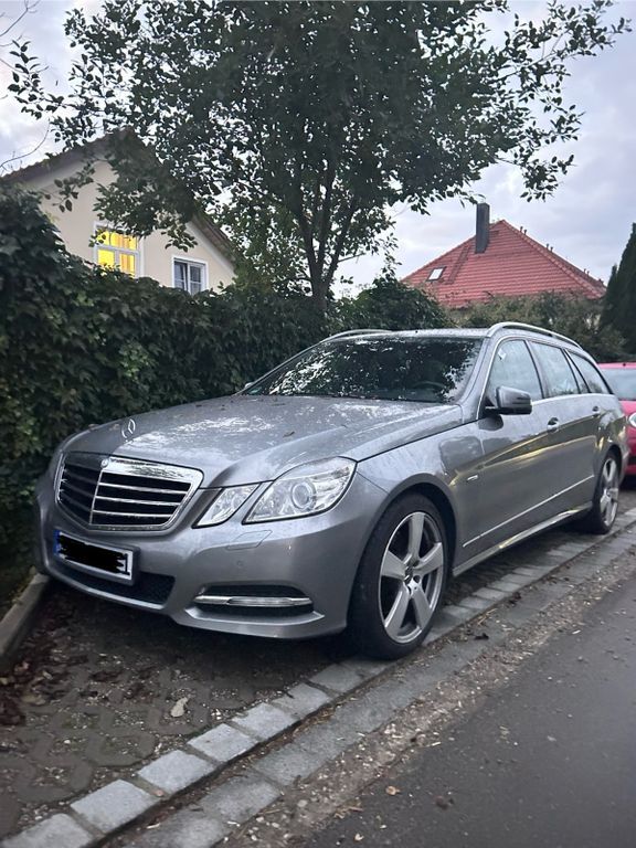 Mercedes-Benz E 300 169.000 km 13.300 € Hochstadt Weßling 82234