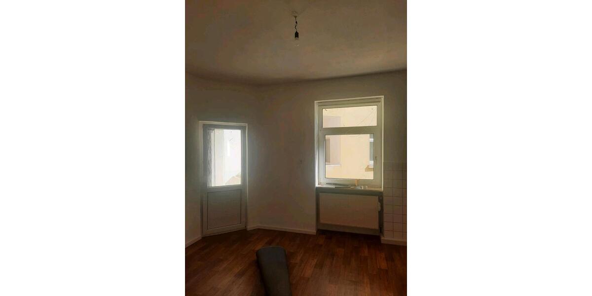 Etagenwohnung Ludwigshafen am Rhein Parkinsel - 1 Zimmer, 90 m&sup2;, 1.020&euro; | Angebot:26516345