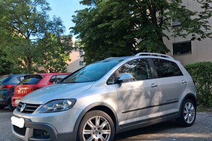 VW Golf Plus 143.500 km 4.650 &euro; München 81375