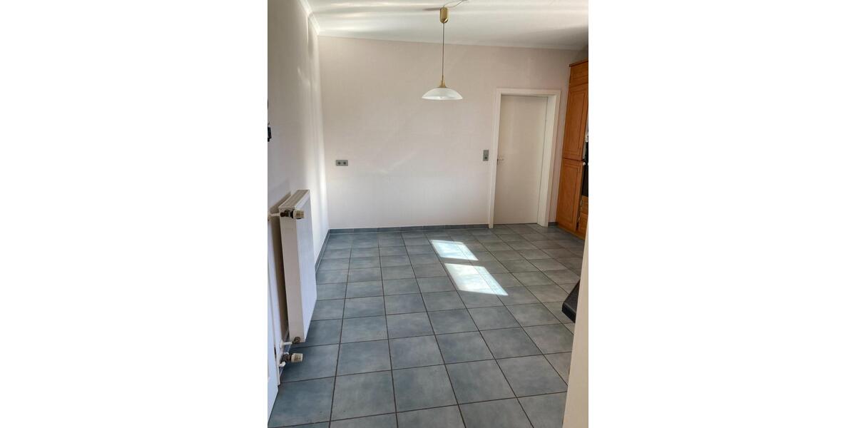 Helle, großzügige Erdgeschosswohnung mit Garten 3 zimmer