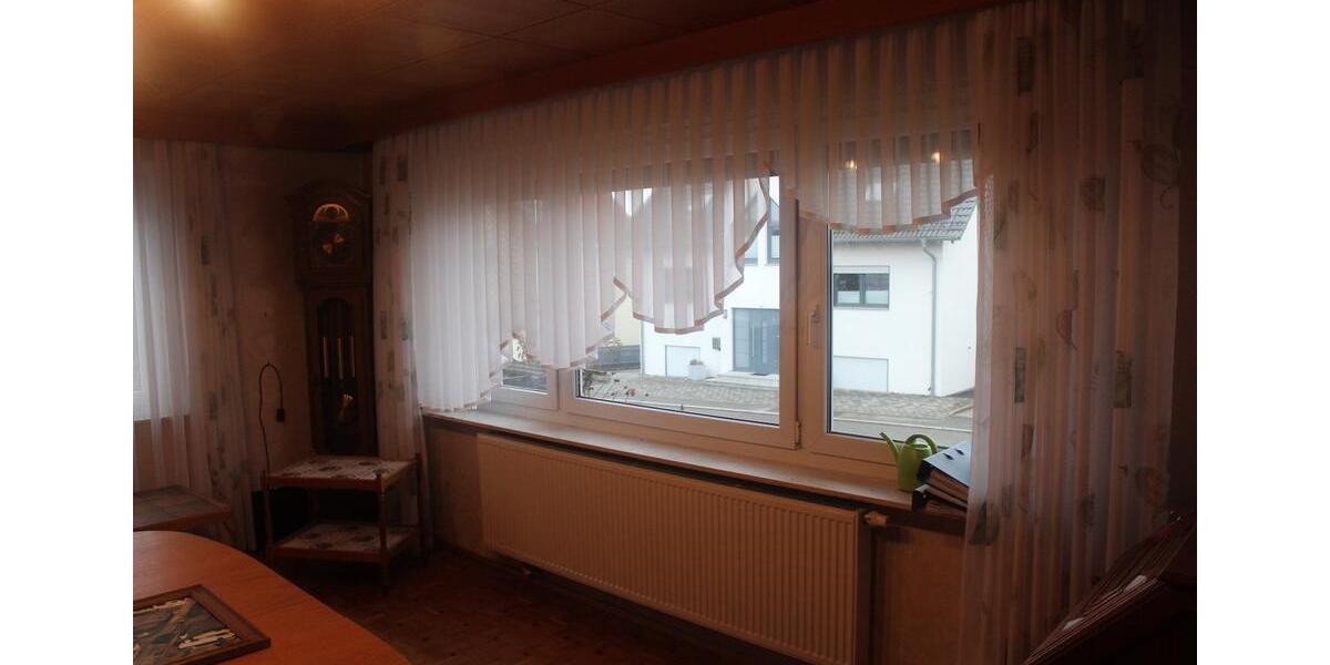 Einfamilienhaus Haigerloch - 8 Zimmer, 180 m&sup2;, 340.000&euro; | Angebot:25099207