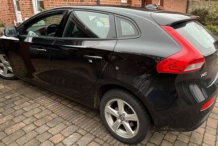 Volvo V40 234.500 km 4.900 &euro; Weener 26826