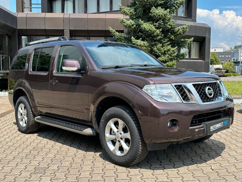 Nissan Pathfinder 200.000 km 16.100 € Pfullingen 72793