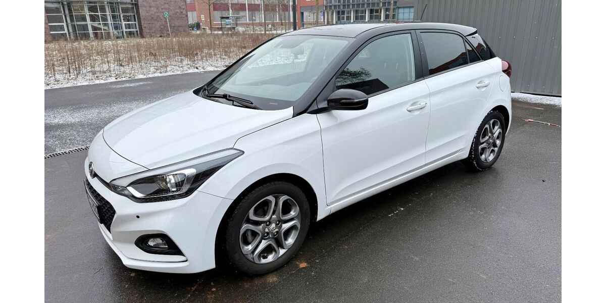 Hyundai i20 77.000 km 13.500 &euro; Bremen 28215