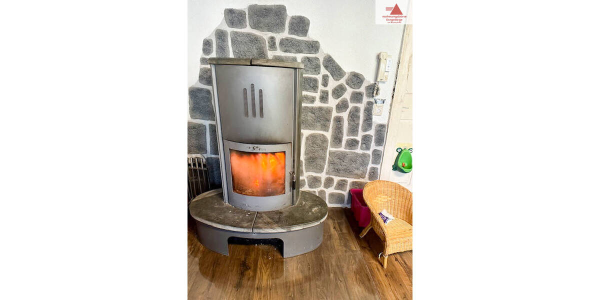 Reihenmittelhaus Schlettau - 6 Zimmer, 150 m&sup2;, 125.000&euro; | Angebot:25744600