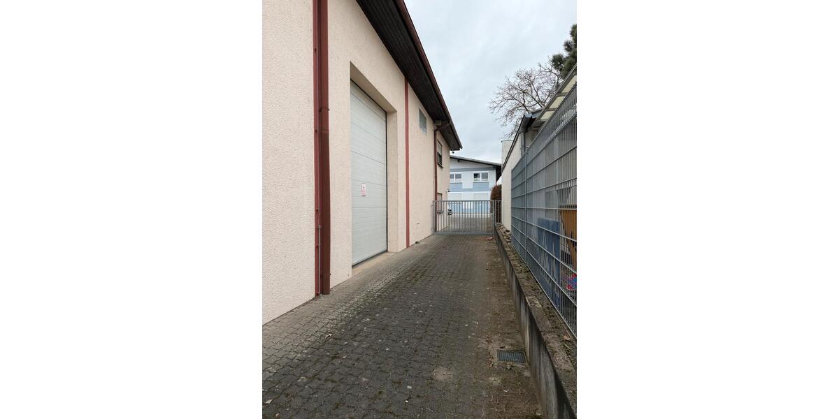 Gewerbeimmobilie: Lagerhalle inkl. Büro – sofort verfügbar zimmer