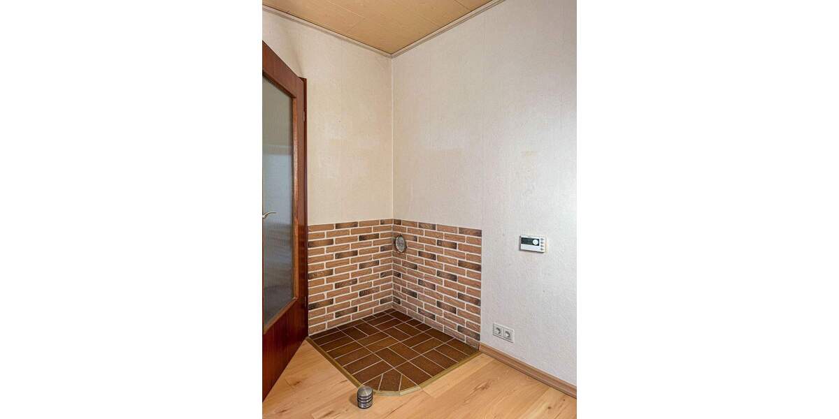 Doppelhaushälfte Kiel Elmschenhagen-Süd - 6 Zimmer, 140 m&sup2;, 310.000&euro; | Angebot:25371558