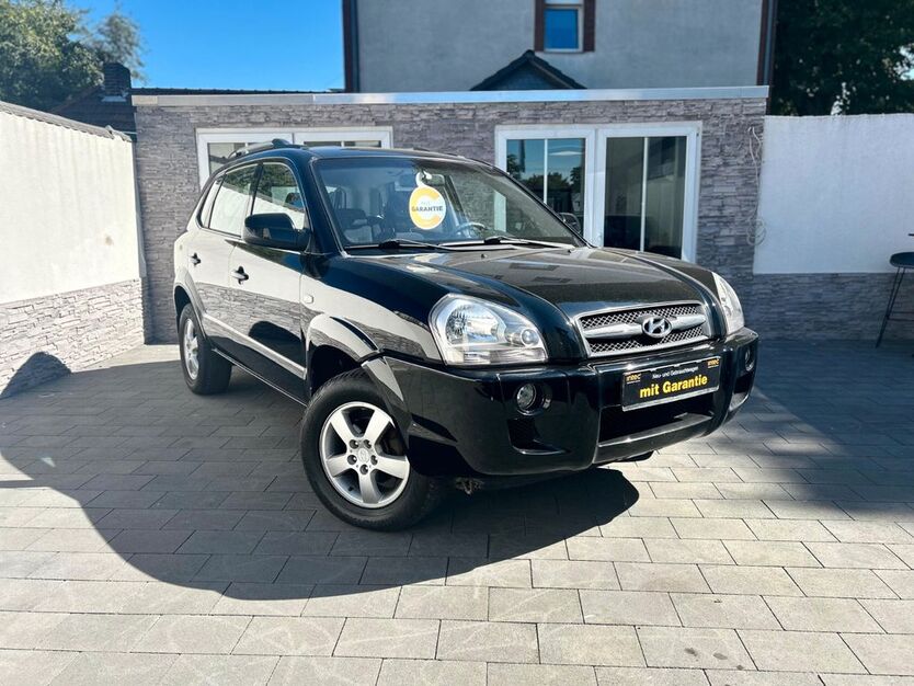 Hyundai TUCSON 100.000 km 4.490 € Oberhausen 46145