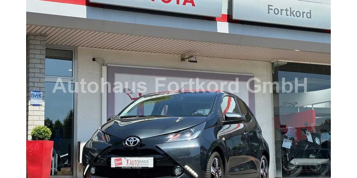 Toyota Aygo (X) 13.980 km 11.980 &euro; Bielefeld 33689
