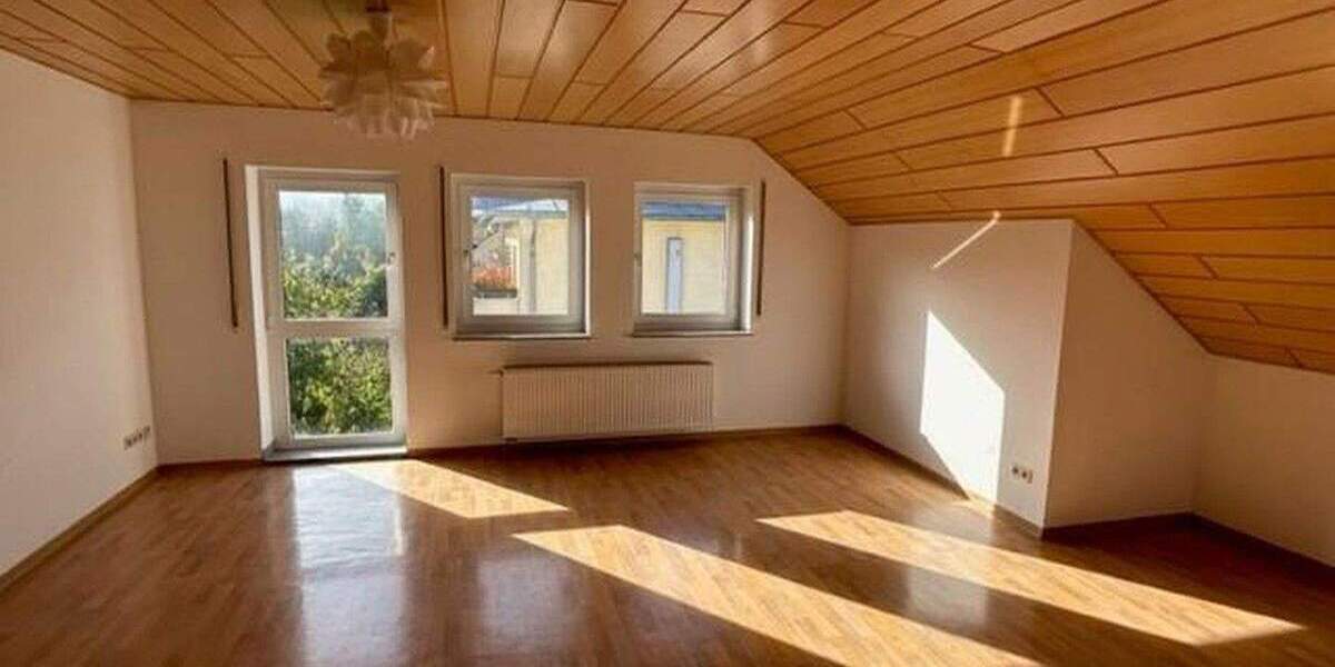 Helle 3-Zimmer-Wohnung mit Einbauküche & Tiefgarage mit der Nähe zur Natur 3 zimmer