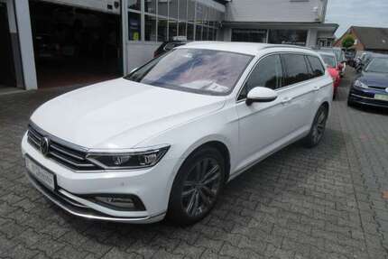 VW Passat Variant Elegance 2.0 TDI DSG NAVI LEDER KAM