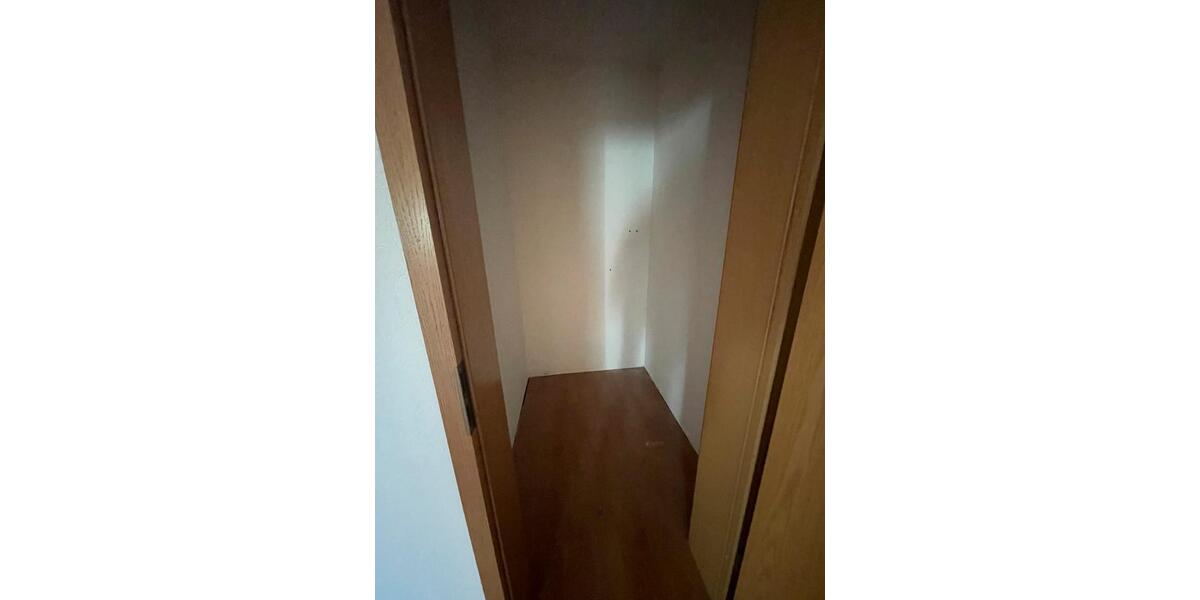 Reihenhaus Dollern - 10 Zimmer, 230 m&sup2;, 2.150&euro; | Angebot:24293689