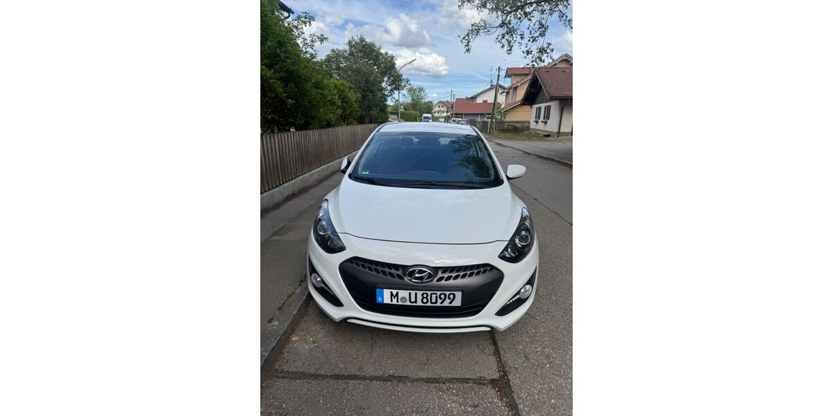 Hyundai i30 115.300 km 7.000 &euro; Sauerlach 82054