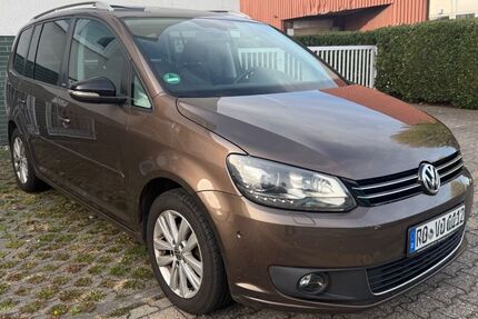 VW Touran 245.000 km 2.700 &euro; Kalbach 60437