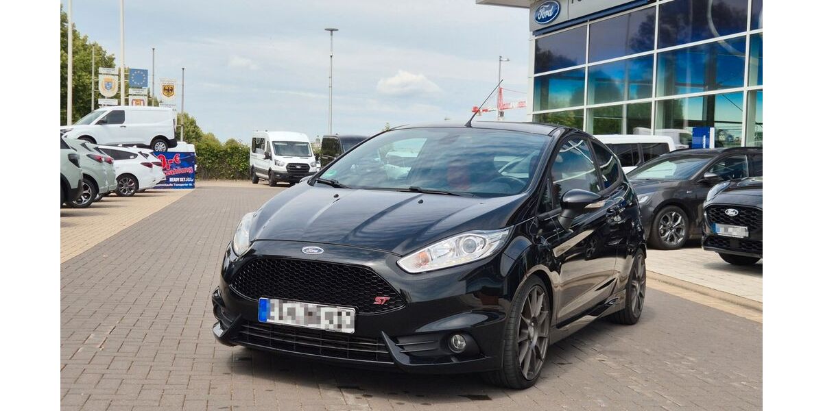 Ford Fiesta 81.000 km 12.450 &euro; Dassel 37586