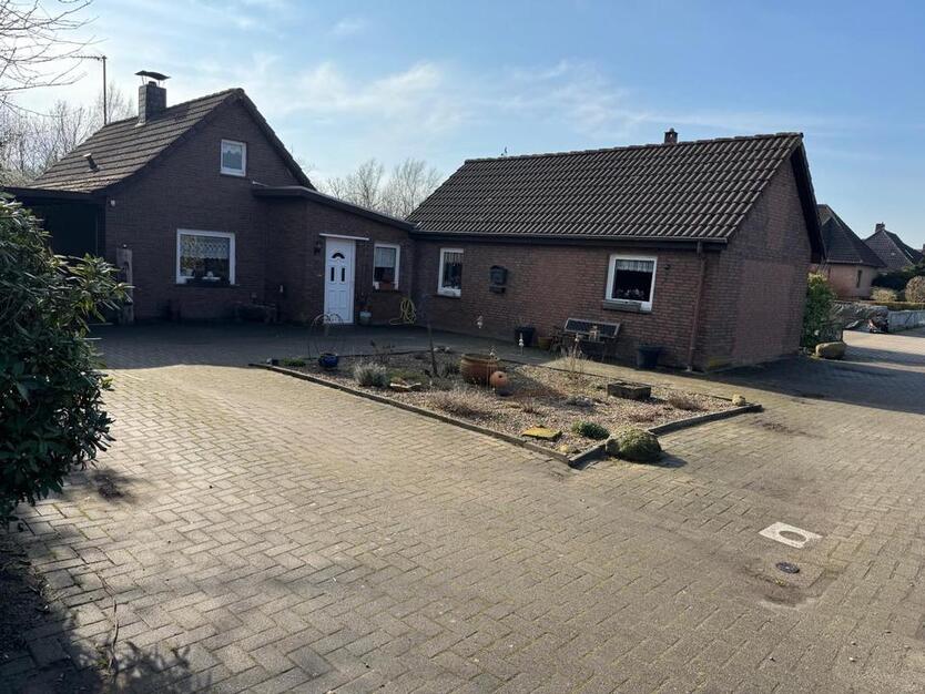 Einfamilienhaus zu Verkaufen OHNE Makler Gebühren.
