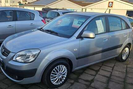 Kia Rio 126.000 km 3.290 &euro; Mendig 56743