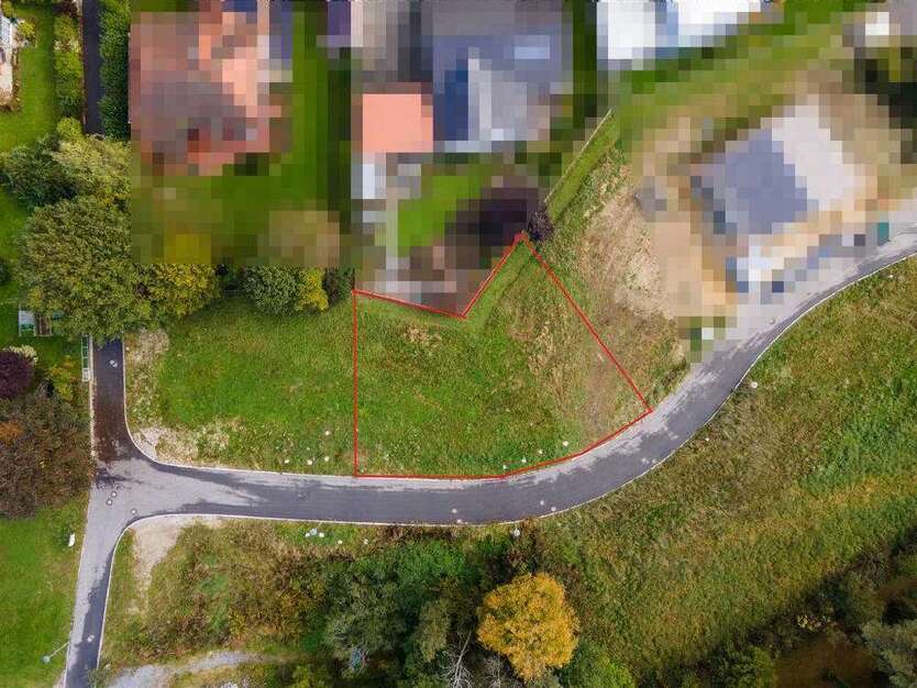 Grundstück zu verkaufen in Bruckberg-Tondorf 303.567,19 € 709 m²
