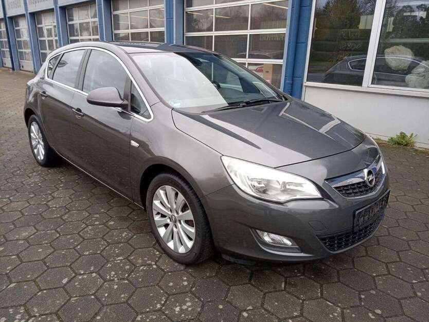 Opel Astra 266.000 km 4.895 € Schwerin 19061