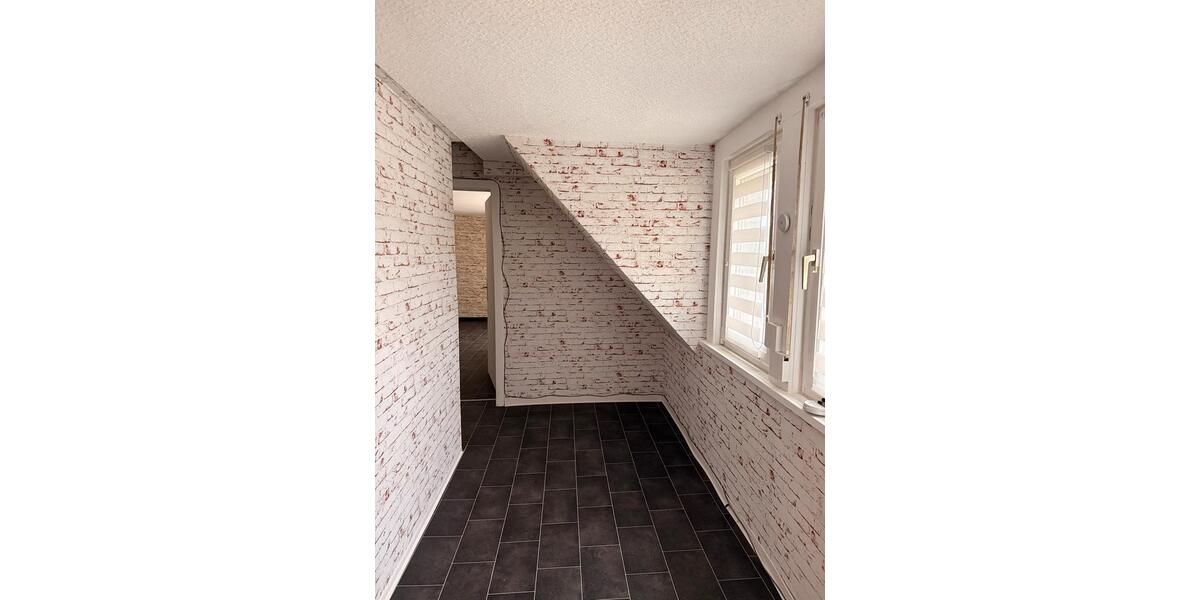 Etagenwohnung Braunfels - 4 Zimmer, 105 m&sup2;, 1.250&euro; | Angebot:25288833