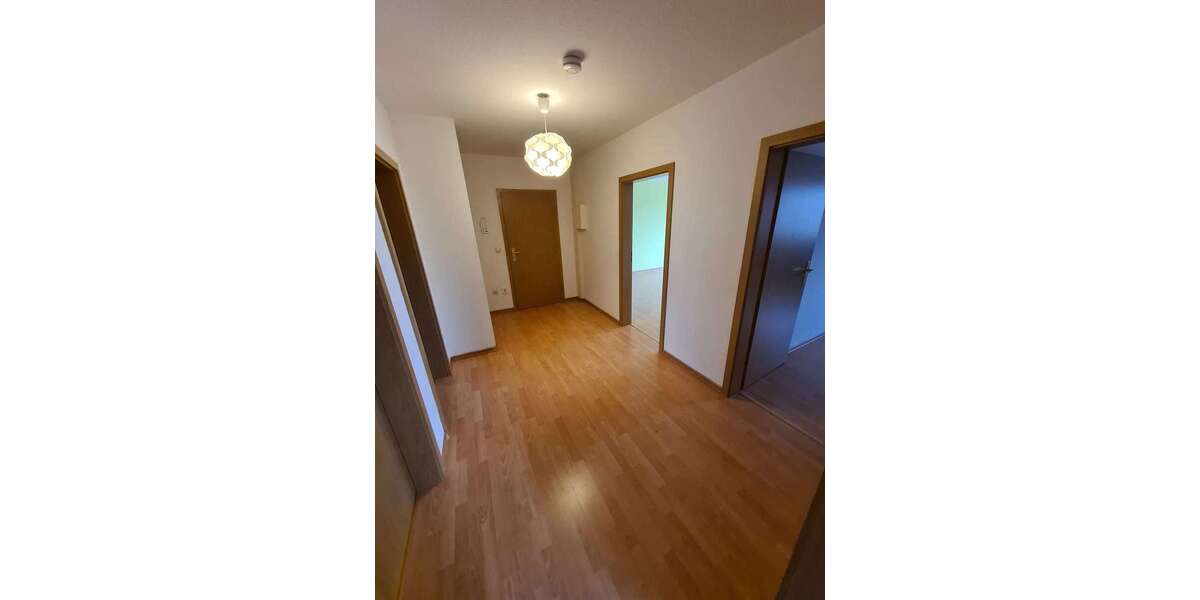 Wohnung zum Kaufen in Staßfurt 100.000 € 83.8 m² 3 zimmer