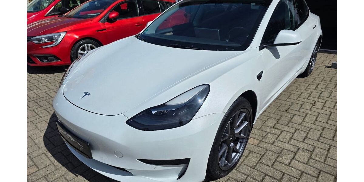 Tesla Model 3 84.985 km 25.942 &euro; Seesen 38723
