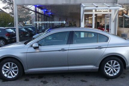 VW Passat 132.800 km 12.990 &euro; Osnabrück 49084
