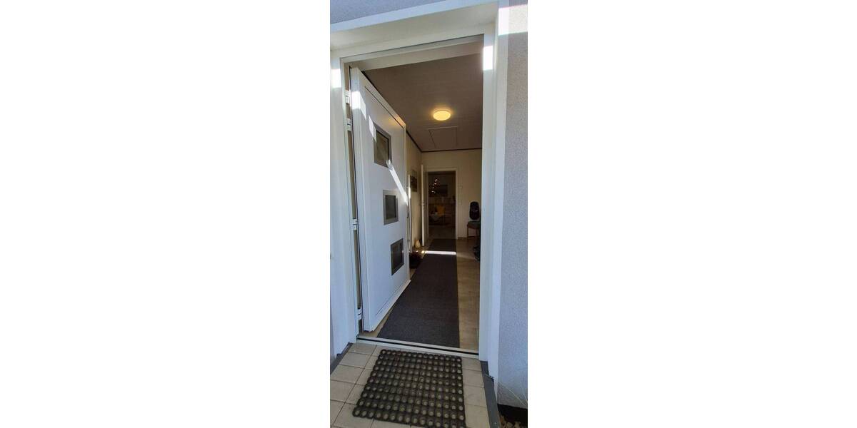 Moderner, neuwertiger Bungalow mit PV-Anlage, Wärmepumpe, Wallbox, Klima, Vollbad, EBK, 3 Carports uvm. - Bungalow Gorleben | Angebot:26573092