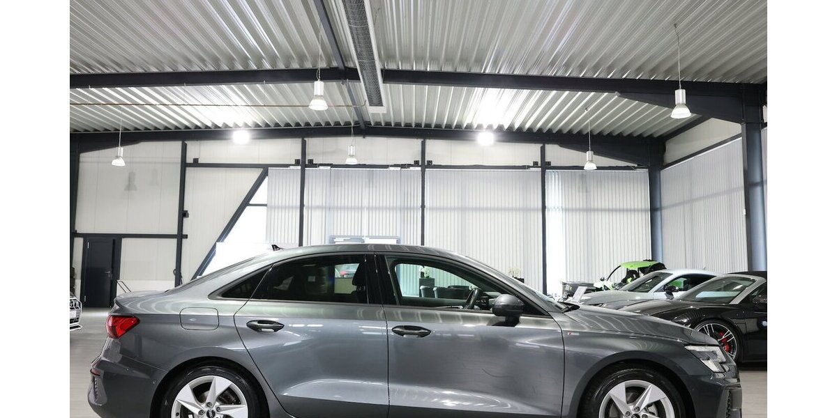 Audi A3 LIMOUSINE 30 TFSI S-LINE MATRIX, VOLL-LEDER 60.000 km 24.933 &euro; Hamm 59077