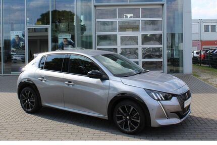 Peugeot 208 28.293 km 20.999 € Potsdam 14482