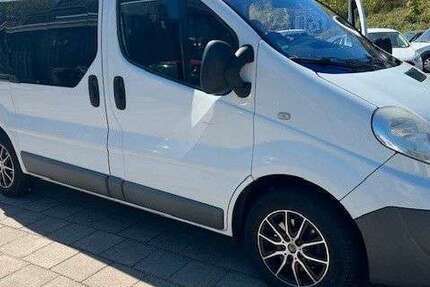 Opel Vivaro 190.000 km 7.400 &euro; Stade 21682