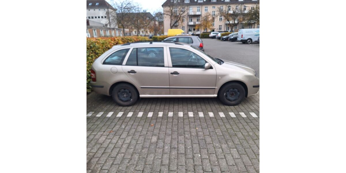 Skoda Fabia 180.000 km 850 &euro; Bremen 28201