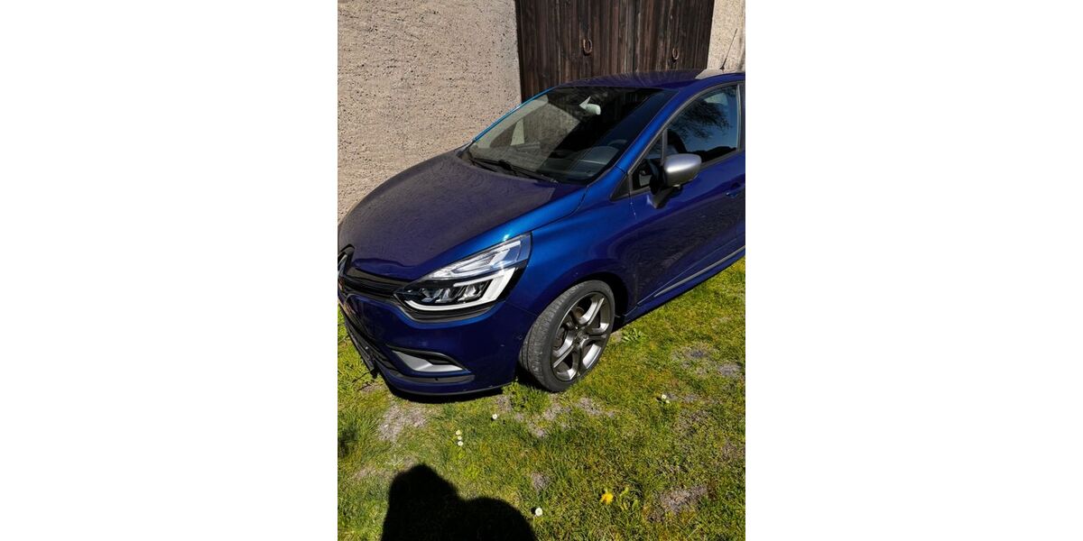 Renault Clio 86.732 km 7.000 &euro; Schloß Neuhaus 33100