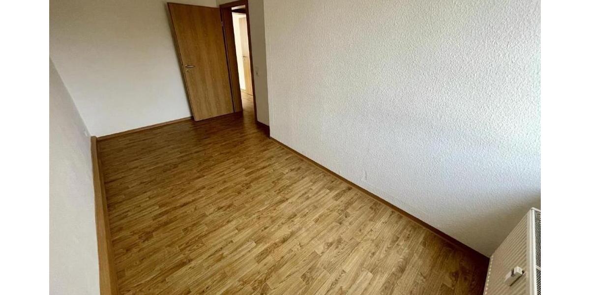 3 Raum Wohnung mit Balkon, modernen Bad mit Wanne & Dusche. - Etagenwohnung Gera Alt-Bieblach | Angebot:26876253