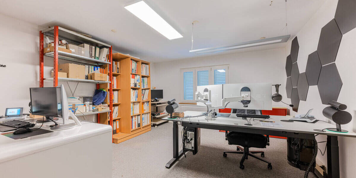 Mehrfamilienhaus, Wohnhaus Singen - 7 Zimmer, 188 m&sup2;, 375.000&euro; | Angebot:26345436