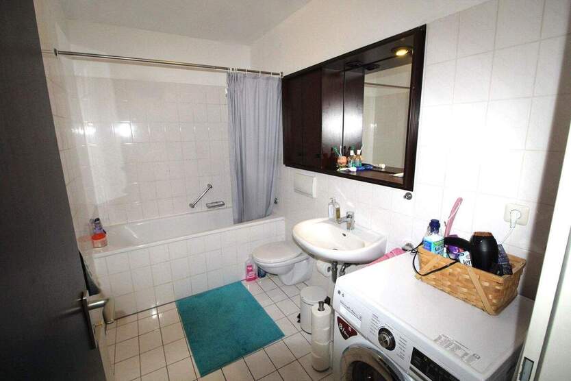 Attraktive Wohnung im begehrten Agnesviertel! 2 zimmer