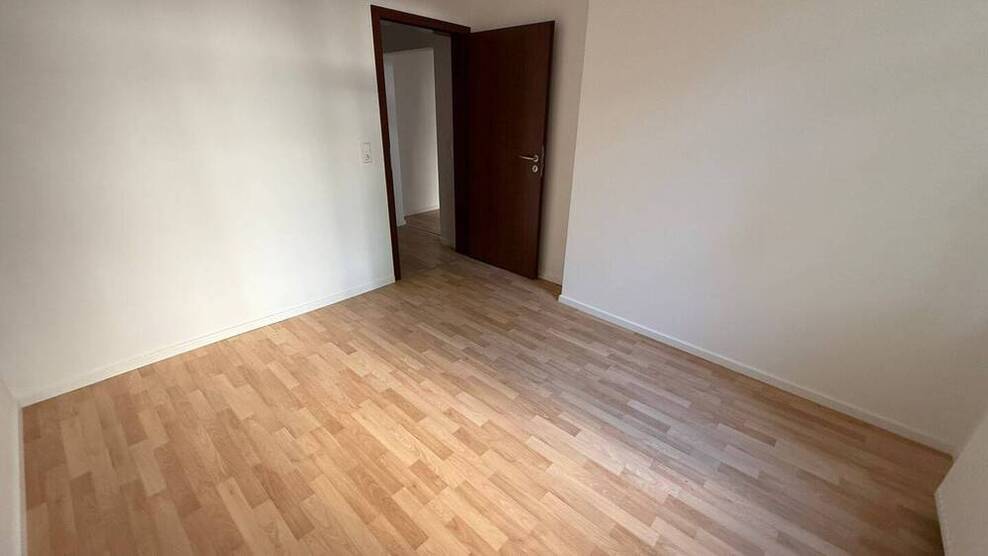 Großes WohnZimmer - offene Küche u.v.m.